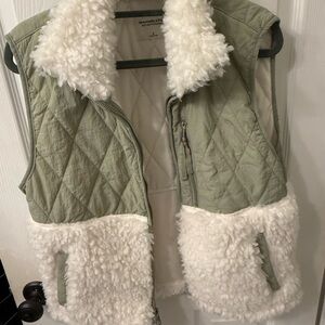 A&F Green Quilted Vest with White Sherpa Lining